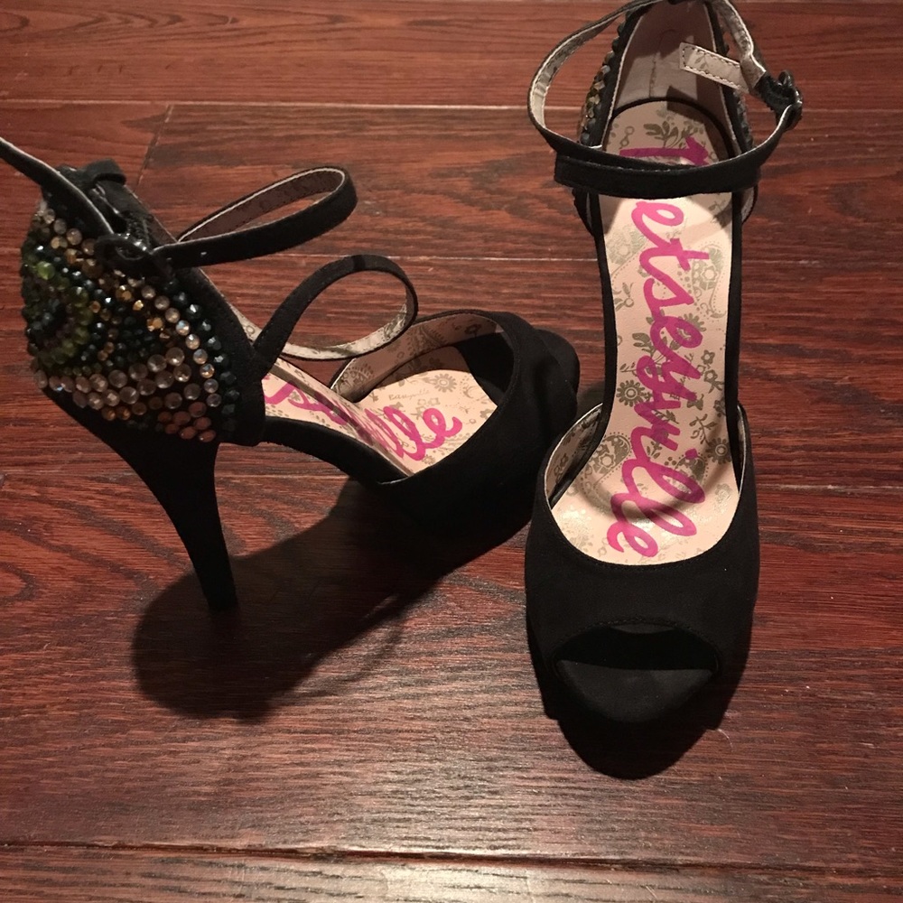 Betsyville by Betsy Johnson heels